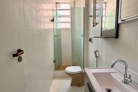 Apartamento para alugar com 142m², 3 quartos e 1 vaga Apartamento para alugar com 142m², 3 quartos e 1 vagaBanheiro 2