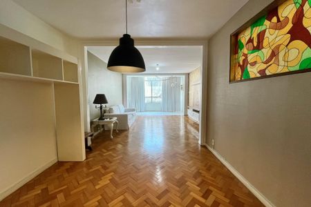 Sala  de apartamento para alugar com 3 quartos, 142m² em Copacabana, Rio de Janeiro