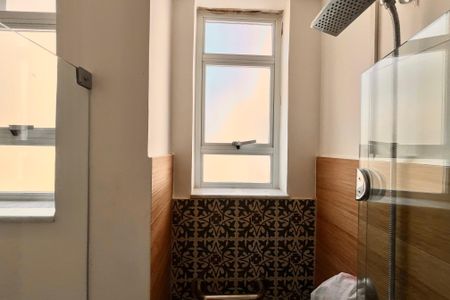 Apartamento para alugar com 142m², 3 quartos e 1 vaga Apartamento para alugar com 142m², 3 quartos e 1 vagaBanheiro 1