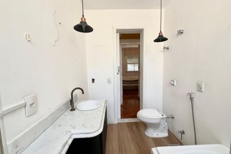 Apartamento para alugar com 142m², 3 quartos e 1 vaga Apartamento para alugar com 142m², 3 quartos e 1 vagaBanheiro 1