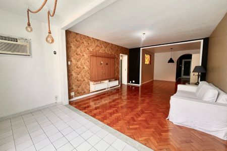 Apartamento para alugar com 142m², 3 quartos e 1 vaga Apartamento para alugar com 142m², 3 quartos e 1 vagaSala