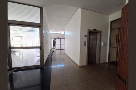 Apartamento para alugar com 268m², 4 quartos e 2 vagas