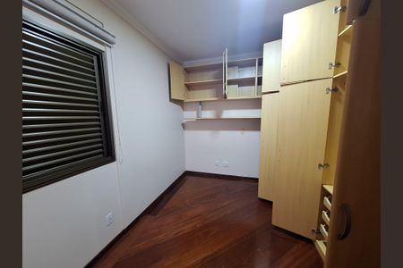 Apartamento para alugar com 268m², 4 quartos e 2 vagas