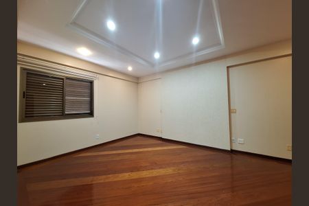 Apartamento para alugar com 268m², 4 quartos e 2 vagas