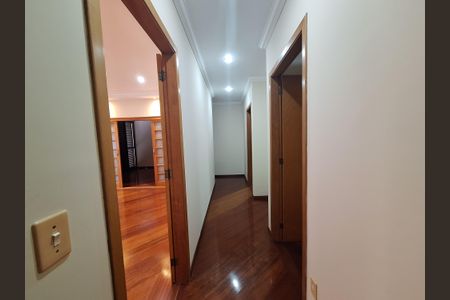 Apartamento para alugar com 268m², 4 quartos e 2 vagas