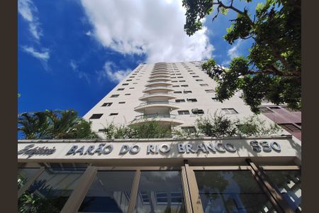 Apartamento para alugar com 268m², 4 quartos e 2 vagas