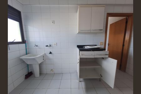 Apartamento para alugar com 268m², 4 quartos e 2 vagas