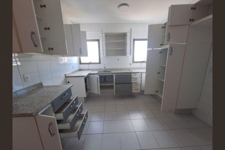 Apartamento para alugar com 268m², 4 quartos e 2 vagas