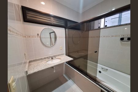 Apartamento para alugar com 268m², 4 quartos e 2 vagas