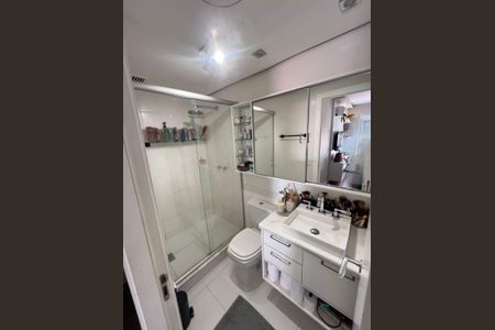 Apartamento à venda com 90m², 2 quartos e 1 vaga Apartamento à venda com 90m², 2 quartos e 1 vagaBanheiro