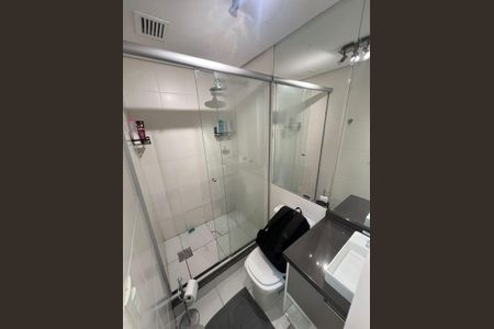 Apartamento à venda com 90m², 2 quartos e 1 vaga Apartamento à venda com 90m², 2 quartos e 1 vagaBanheiro