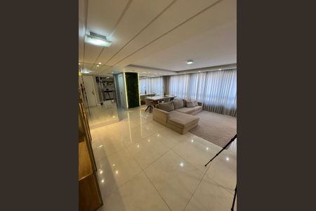 Sala de apartamento à venda com 2 quartos, 90m² em Petrópolis, Porto Alegre