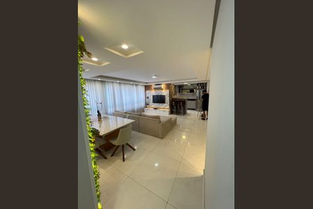 Sala de jantar de apartamento à venda com 2 quartos, 90m² em Petrópolis, Porto Alegre
