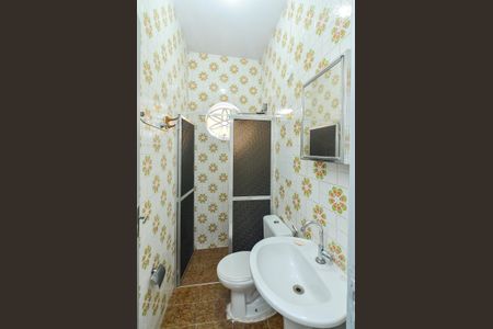 Casa para alugar com 65m², 2 quartos e 4 vagasBanheiro