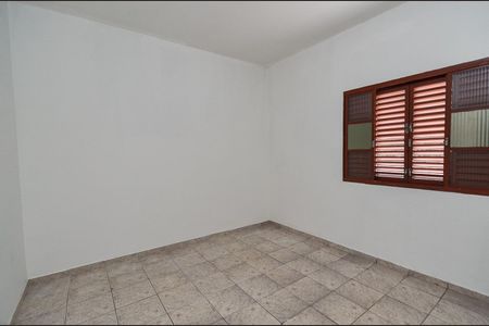 Quarto 1 de casa para alugar com 2 quartos, 65m² em Colégio Batista, Belo Horizonte