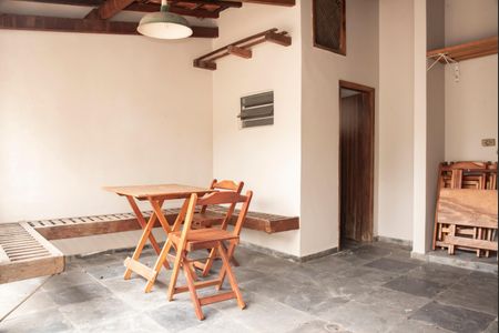 Casa para alugar com 230m², 4 quartos e 2 vagasÁrea de lazer - Churrasqueira