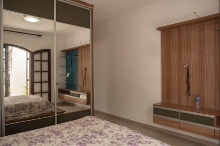 Casa para alugar com 230m², 4 quartos e 2 vagasSuíte