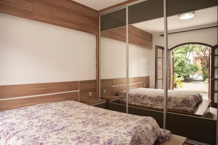 Casa para alugar com 230m², 4 quartos e 2 vagasSuíte