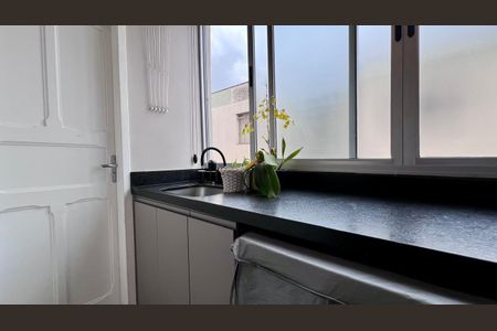 Apartamento à venda com 116m², 3 quartos e 1 vagaÁrea de Serviço