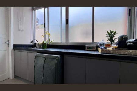 Apartamento à venda com 116m², 3 quartos e 1 vagaÁrea de Serviço