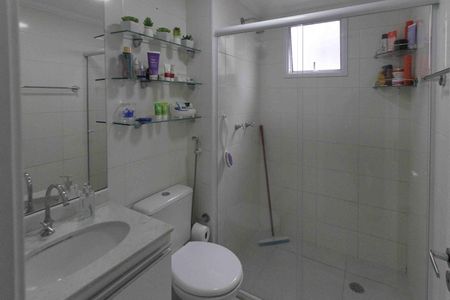 Apartamento à venda com 65m², 2 quartos e sem vaga Apartamento à venda com 65m², 2 quartos e sem vagaBanheiro da suite