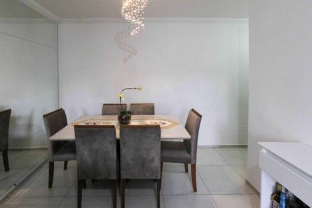 Apartamento à venda com 65m², 2 quartos e sem vaga Apartamento à venda com 65m², 2 quartos e sem vagaSala de Jantar