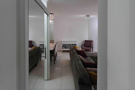 Apartamento à venda com 65m², 2 quartos e sem vaga Apartamento à venda com 65m², 2 quartos e sem vagaCorredor