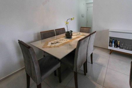 Apartamento à venda com 65m², 2 quartos e sem vaga Apartamento à venda com 65m², 2 quartos e sem vagaSala de Jantar