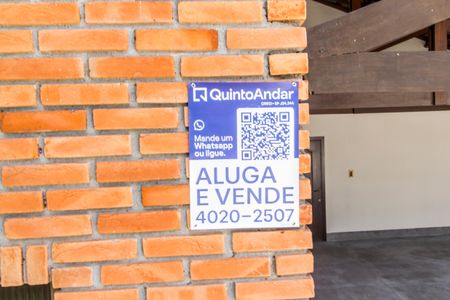 Casa de condomínio à venda com 462m², 4 quartos e 3 vagasVista da Rua