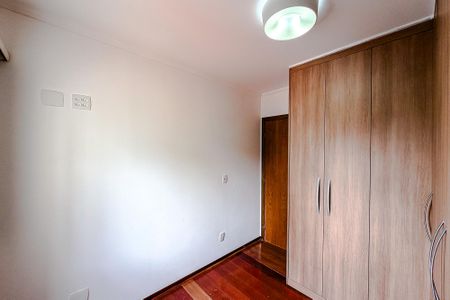 Apartamento à venda com 74m², 3 quartos e 1 vagaQuarto 2