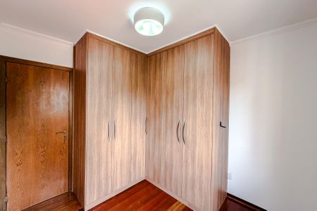 Apartamento à venda com 74m², 3 quartos e 1 vagaQuarto 2