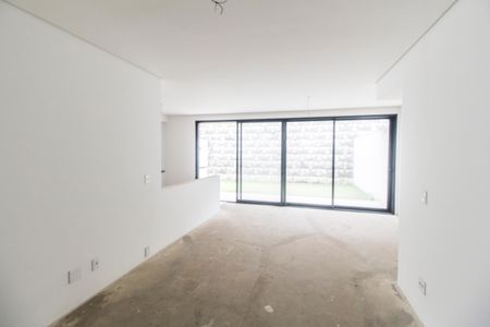 Sala  de casa de condomínio à venda com 4 quartos, 154m² em Residencial Onze (alphaville), Santana de Parnaíba