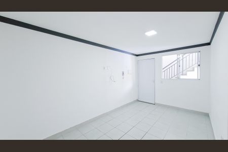 Sala de apartamento para alugar com 1 quarto, 43m² em Jardim Bebedouro, Guarulhos