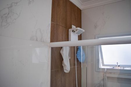 Casa à venda com 230m², 3 quartos e 3 vagas Casa à venda com 230m², 3 quartos e 3 vagasBanheiro da Suíte 1