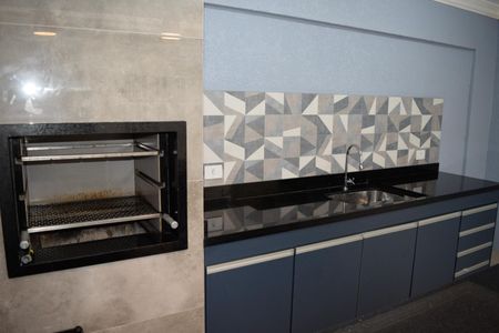 Casa à venda com 230m², 3 quartos e 3 vagas Casa à venda com 230m², 3 quartos e 3 vagasÁrea comum - Churrasqueira