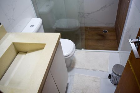 Casa à venda com 230m², 3 quartos e 3 vagas Casa à venda com 230m², 3 quartos e 3 vagasBanheiro Suite 3