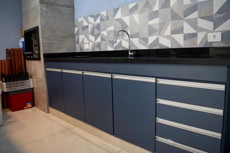 Casa à venda com 230m², 3 quartos e 3 vagas Casa à venda com 230m², 3 quartos e 3 vagasÁrea comum - Churrasqueira