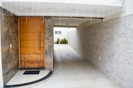 Casa à venda com 230m², 3 quartos e 3 vagas Casa à venda com 230m², 3 quartos e 3 vagasGaragem