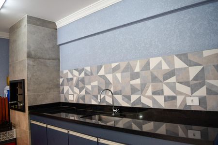 Casa à venda com 230m², 3 quartos e 3 vagas Casa à venda com 230m², 3 quartos e 3 vagasÁrea comum - Churrasqueira