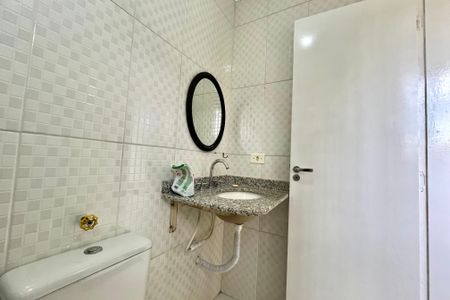 Banheiro de apartamento para alugar com 1 quarto, 39m² em Vila Guarani (zona Sul), São Paulo