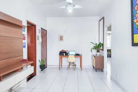 Sala  de apartamento para alugar com 2 quartos, 85m² em Centro, Rio de Janeiro