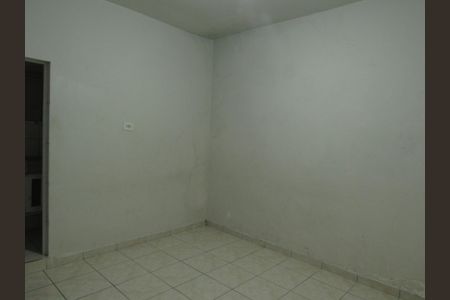 Quarto de casa para alugar com 1 quarto, 37m² em Jardim Roberto, Osasco