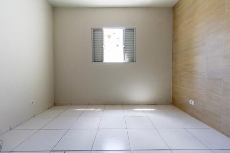 Quarto de casa para alugar com 1 quarto, 30m² em Vila Euthalia, São Paulo