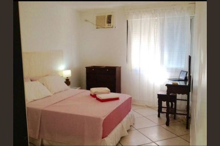 Apartamento para alugar com 120m², 3 quartos e 1 vaga Apartamento para alugar com 120m², 3 quartos e 1 vagaQuarto