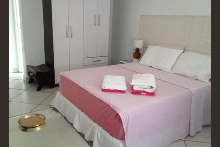 Apartamento para alugar com 120m², 3 quartos e 1 vaga Apartamento para alugar com 120m², 3 quartos e 1 vagaQuarto