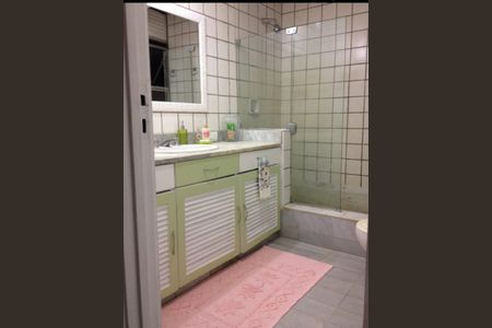 Apartamento para alugar com 120m², 3 quartos e 1 vaga Apartamento para alugar com 120m², 3 quartos e 1 vagaBanheiro