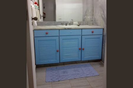 Apartamento para alugar com 120m², 3 quartos e 1 vaga Apartamento para alugar com 120m², 3 quartos e 1 vagaBanheiro