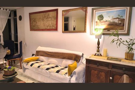 Apartamento para alugar com 120m², 3 quartos e 1 vaga Apartamento para alugar com 120m², 3 quartos e 1 vagaSala