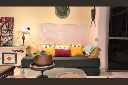 Apartamento para alugar com 120m², 3 quartos e 1 vaga Apartamento para alugar com 120m², 3 quartos e 1 vagaSala