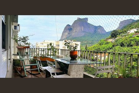 Apartamento para alugar com 120m², 3 quartos e 1 vaga Apartamento para alugar com 120m², 3 quartos e 1 vagaVaranda